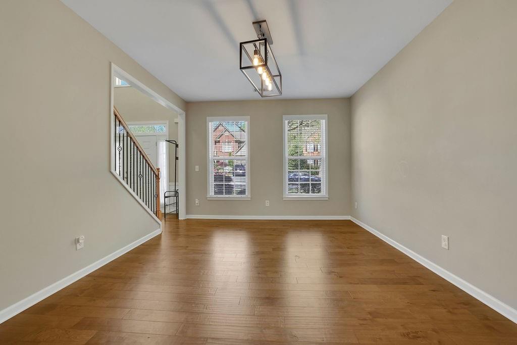 302 Wickley Way, Woodstock, Georgia image 9