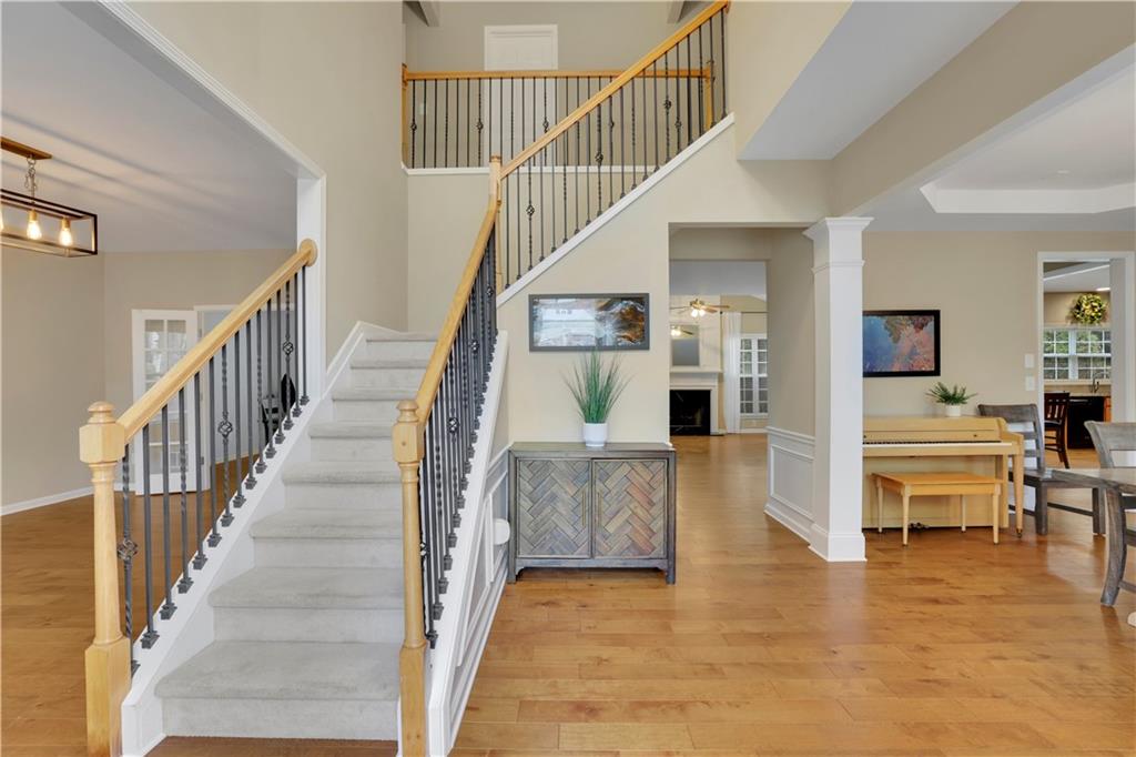 302 Wickley Way, Woodstock, Georgia image 4