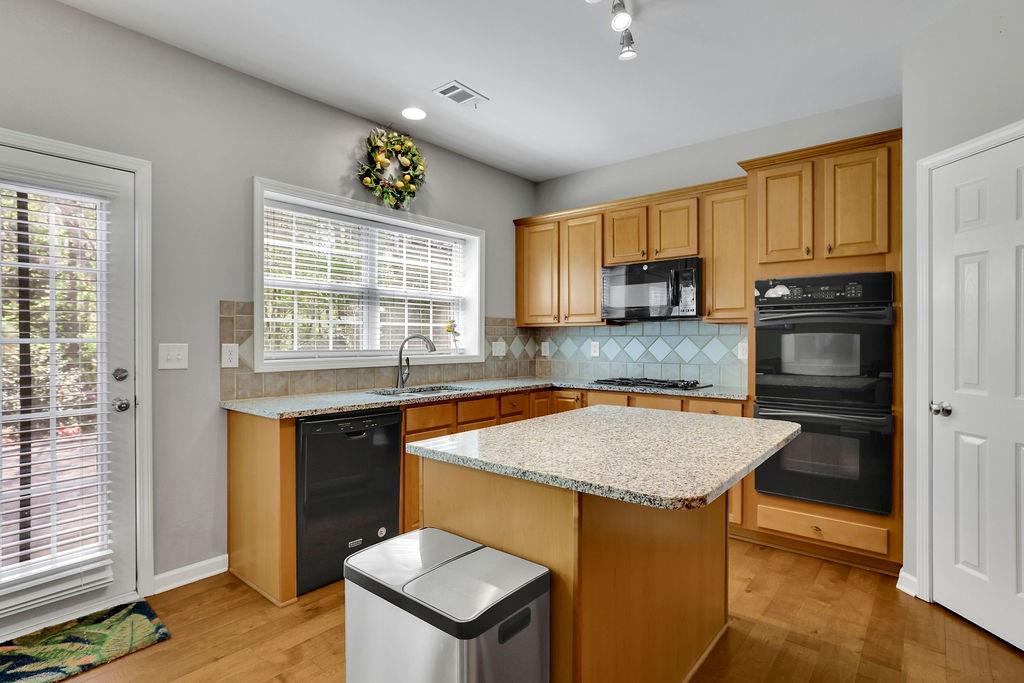 302 Wickley Way, Woodstock, Georgia image 20