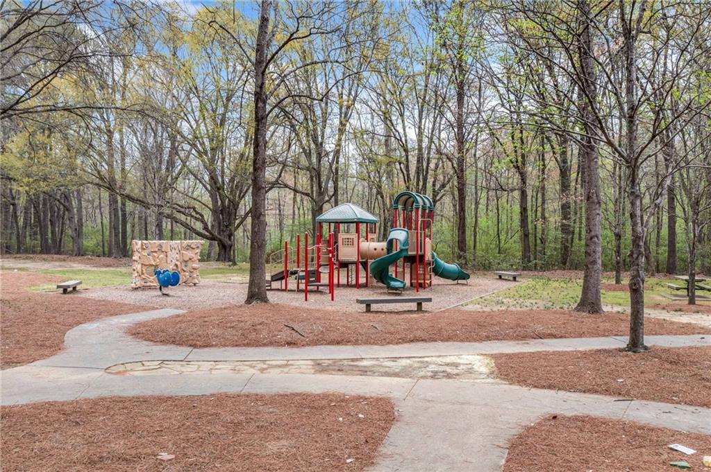6730 Waterbury Way, Cumming, Georgia image 44