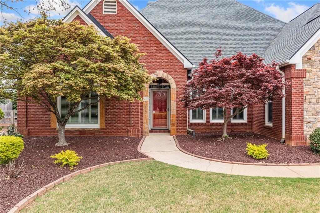 6730 Waterbury Way, Cumming, Georgia image 3