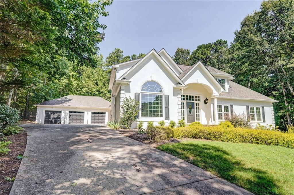 434 Westlake Drive NW