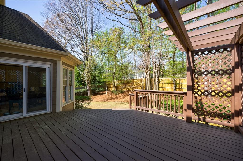 1021 Oakpointe Place, Dunwoody, Georgia image 7