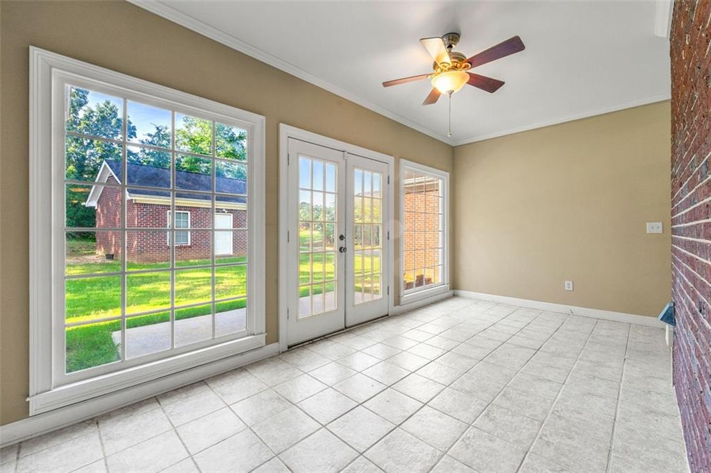 1272 Saxony Drive, Conyers, Georgia image 14