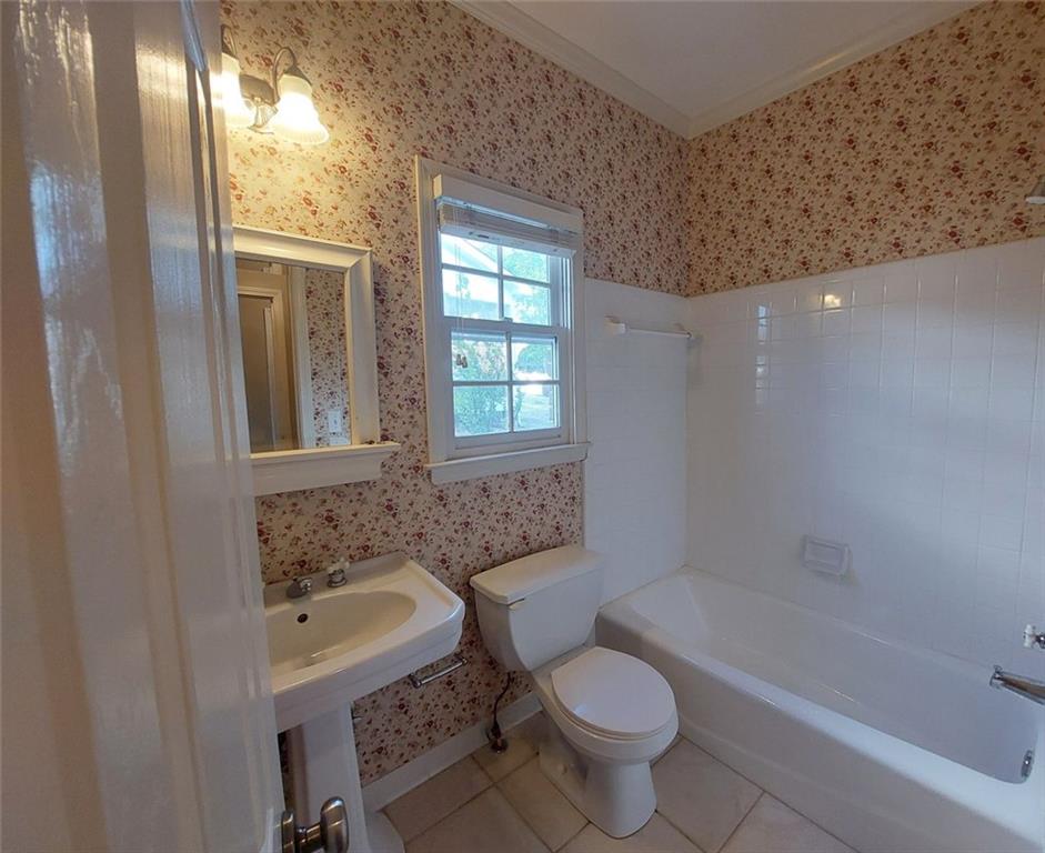 1272 Saxony Drive, Conyers, Georgia image 11