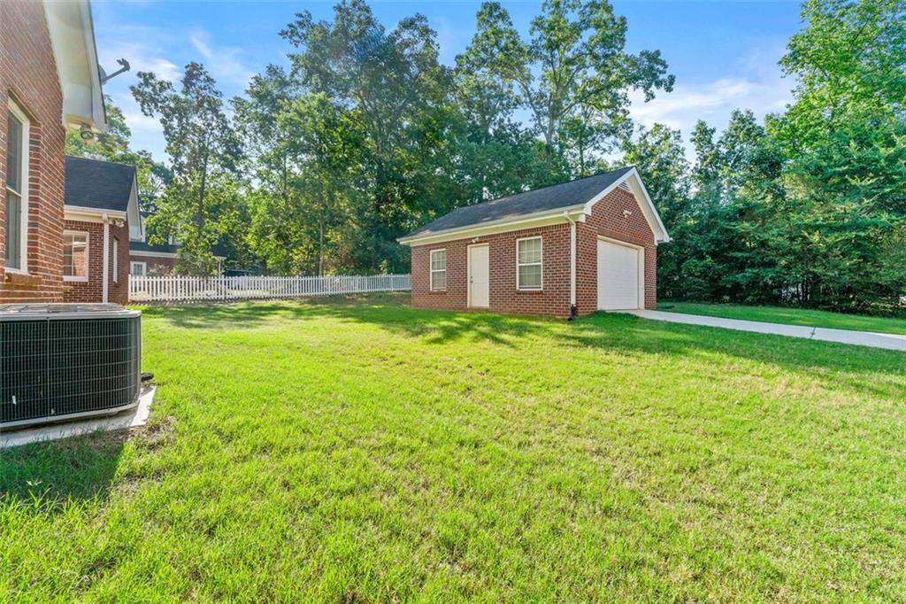 1272 Saxony Drive, Conyers, Georgia image 27