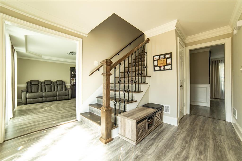 2157 Lake Ridge Terrace