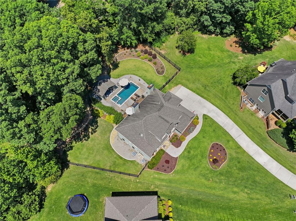 7470 Hedgerose Drive