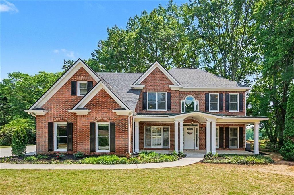 607 Crimsonwood Court