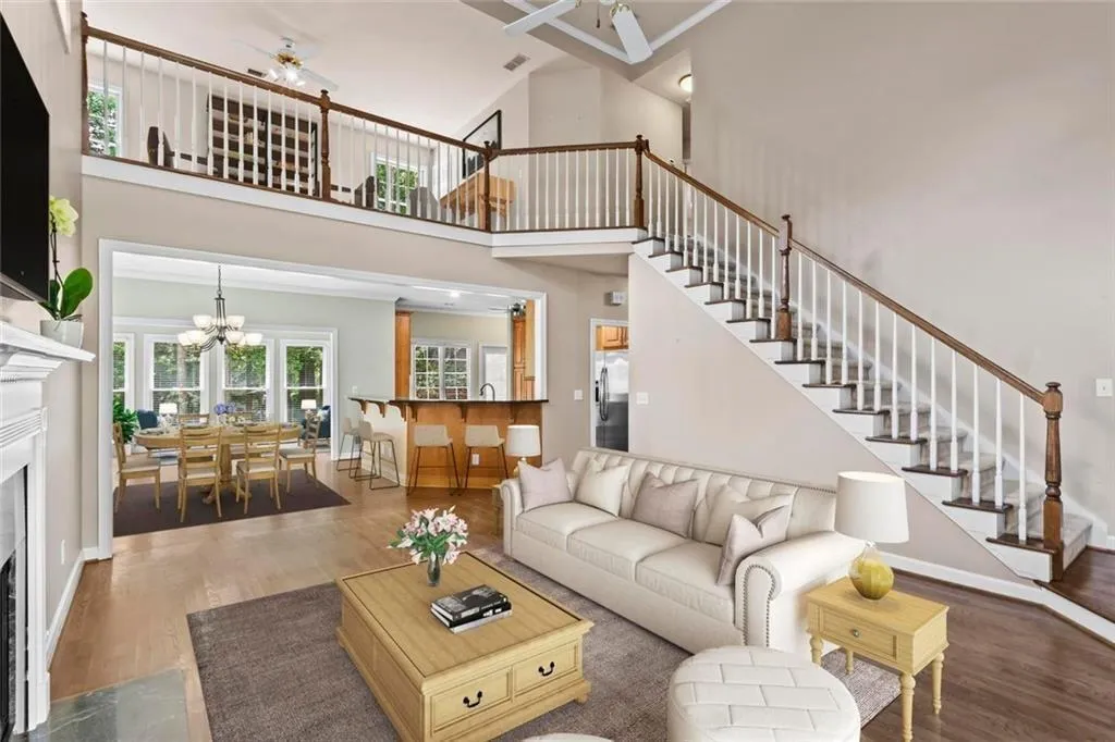 Alpharetta, Georgia 30005, United States, 4 Bedrooms Bedrooms, ,4 BathroomsBathrooms,Residential,Active,198831