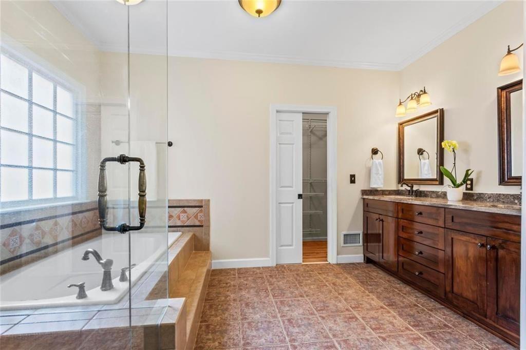 WINDWARD - Residential