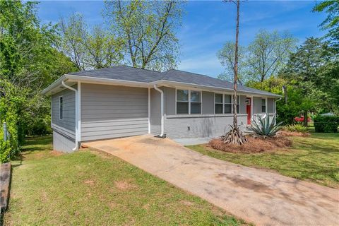 2032 Parker Ranch Road SE Atlanta GA 30316