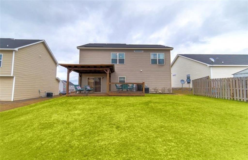 901 WESTLAWN Drive
