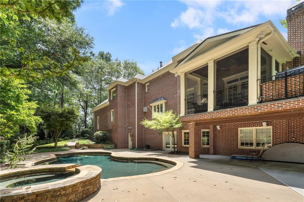 1446 W Wesley Road, Atlanta, Georgia image 8