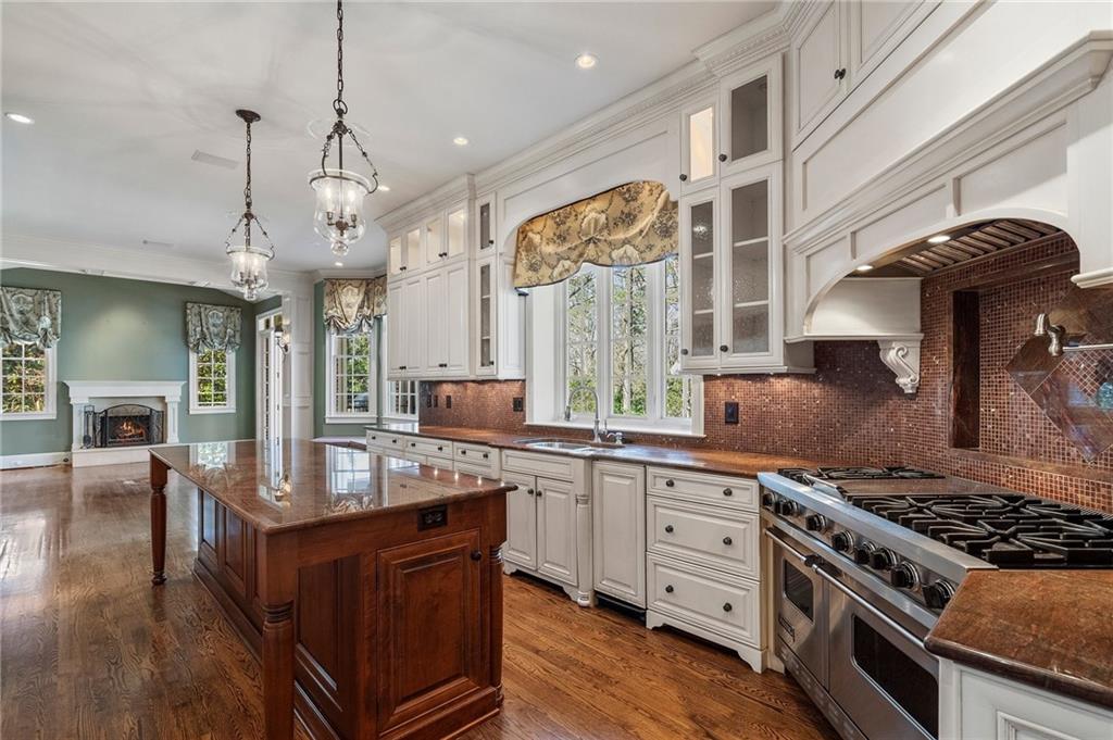 1446 W Wesley Road, Atlanta, Georgia image 17