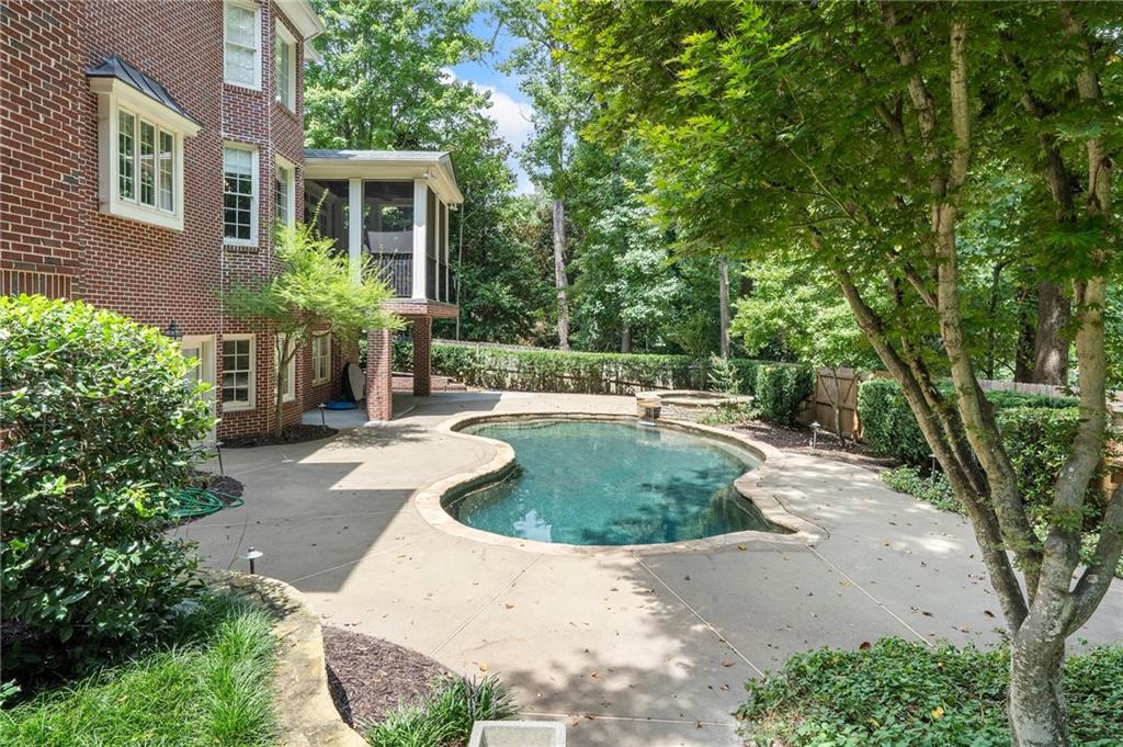 1446 W Wesley Road, Atlanta, Georgia image 7
