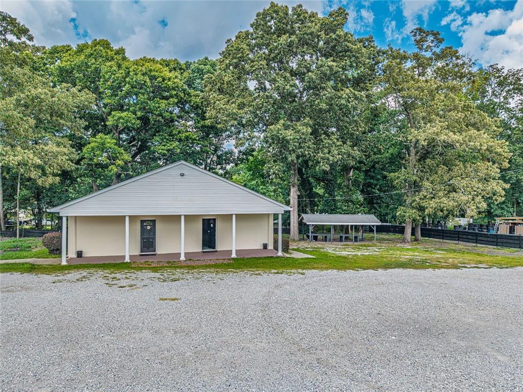 635 McFarland Parkway