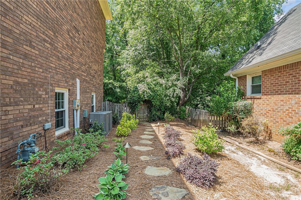 751 Yorkshire Place, Lilburn, Georgia image 48
