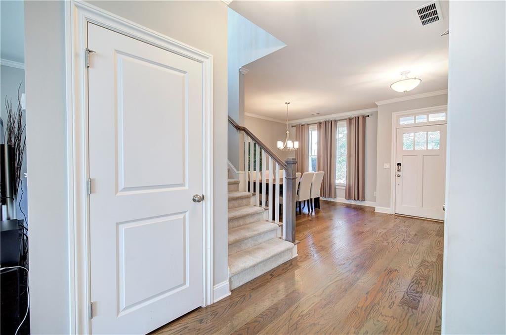 2114 Garrison Way NW