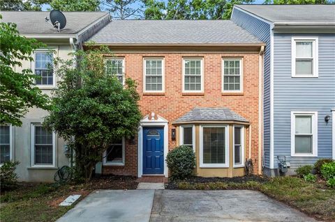 Townhouse For Sale - 1398 Old Virginia Court<br/> Marietta, GA 30067