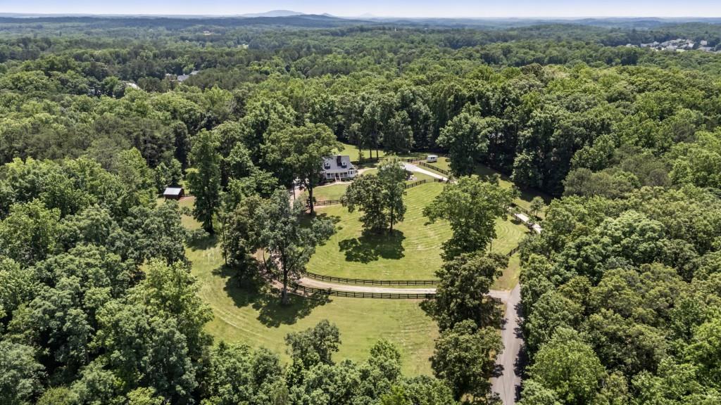 511 Dogwood Lake Trail
