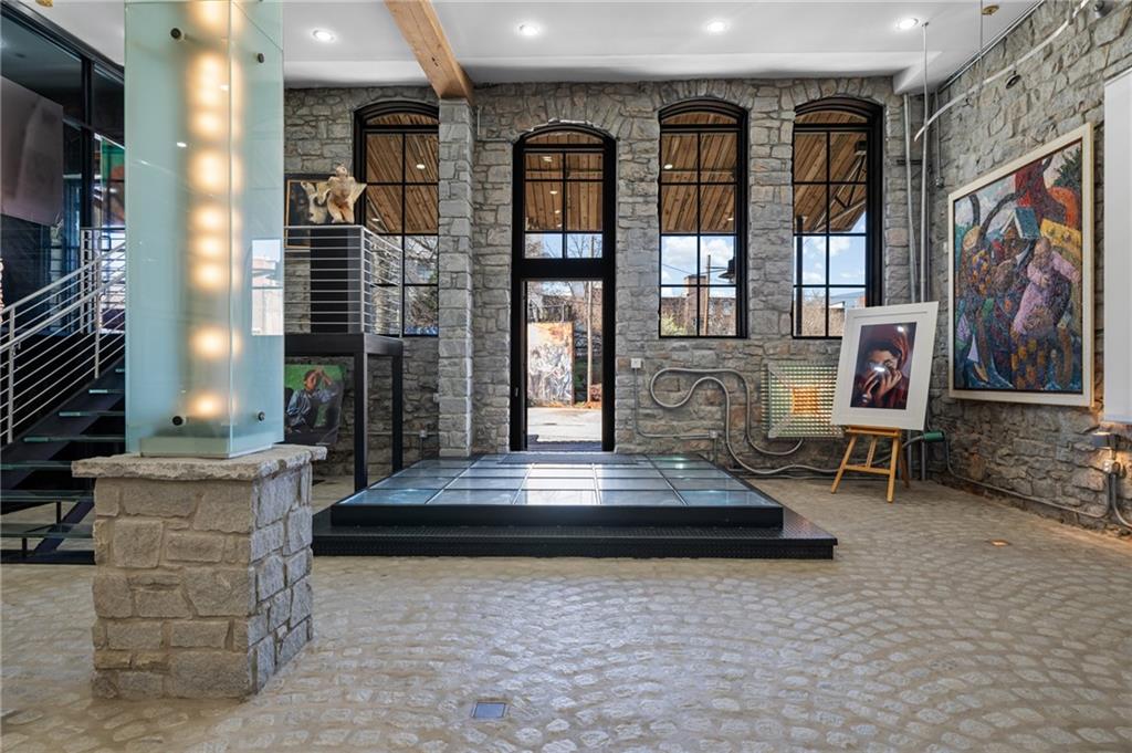 175 Peters Street SW