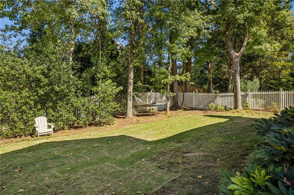 4550 E Brookhaven Drive NE