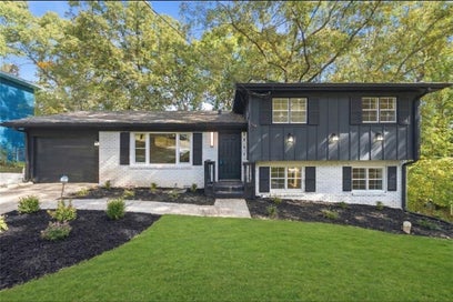 2491 Crestdale Circle Atlanta GA 30316