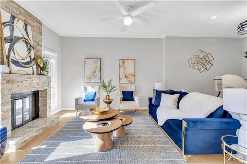 Townhouse For Sale - 3221 Clairmont North<br/> Brookhaven, GA 30329