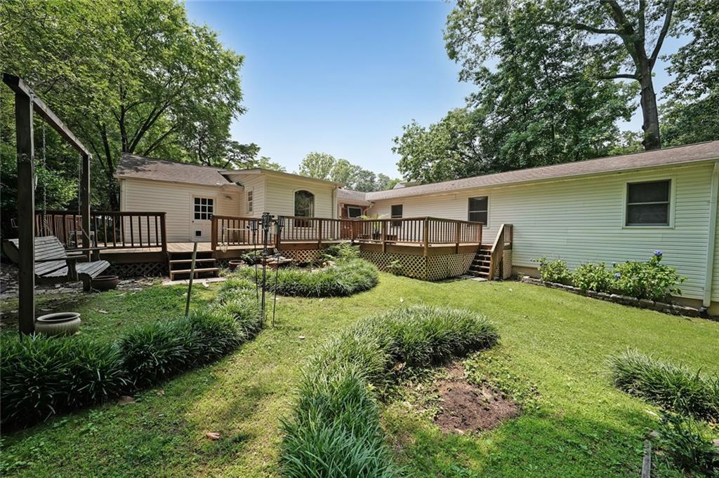 2394 Burch Circle, Brookhaven, Georgia image 38