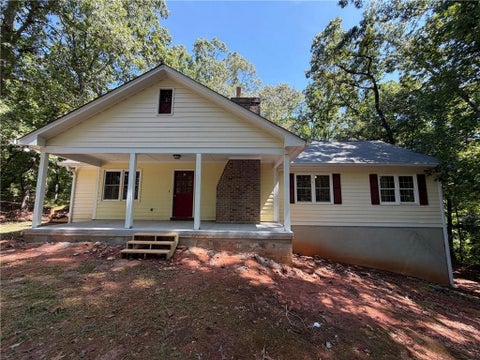 Homes For Sale - 339 Newton Road<br/> Newnan, GA 30263