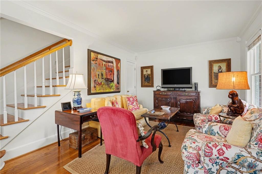 2176 Edison Avenue NE