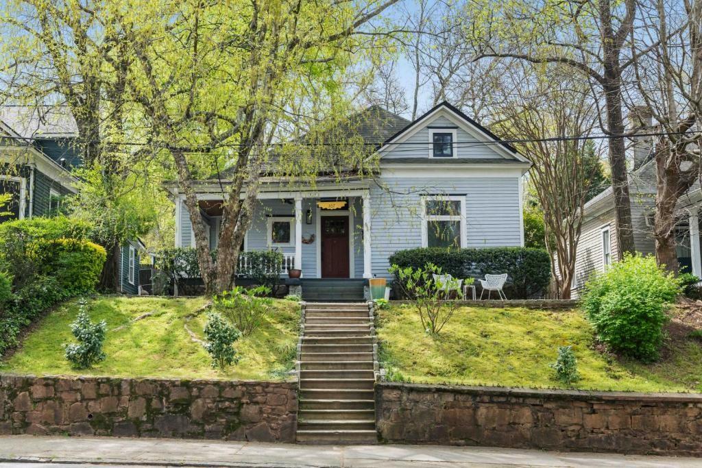 307 Georgia Avenue SE