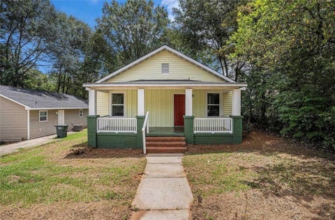 Homes For Sale - 930 W Broad St St<br/> Griffin, GA 30223