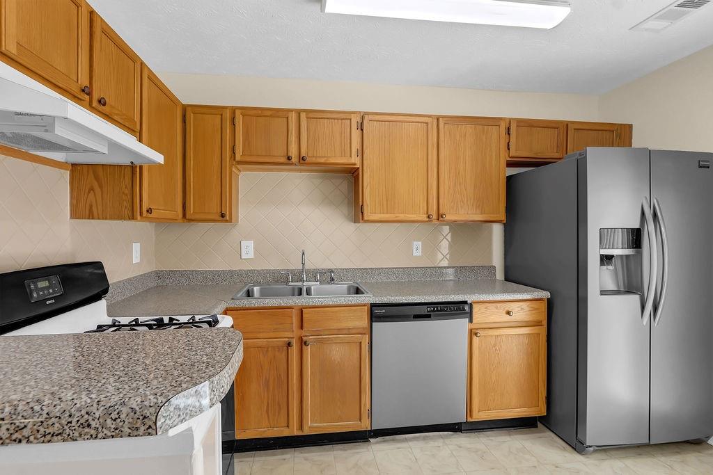 6359 Wedgeview Drive, Tucker, Georgia image 3