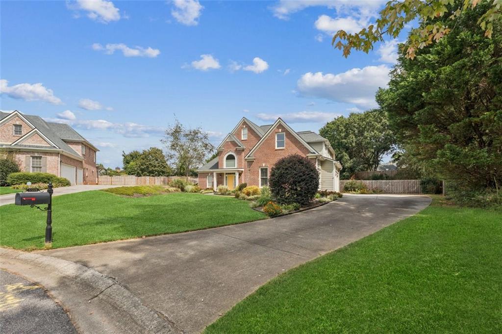 5540 CASTLEBROOKE GLEN Court