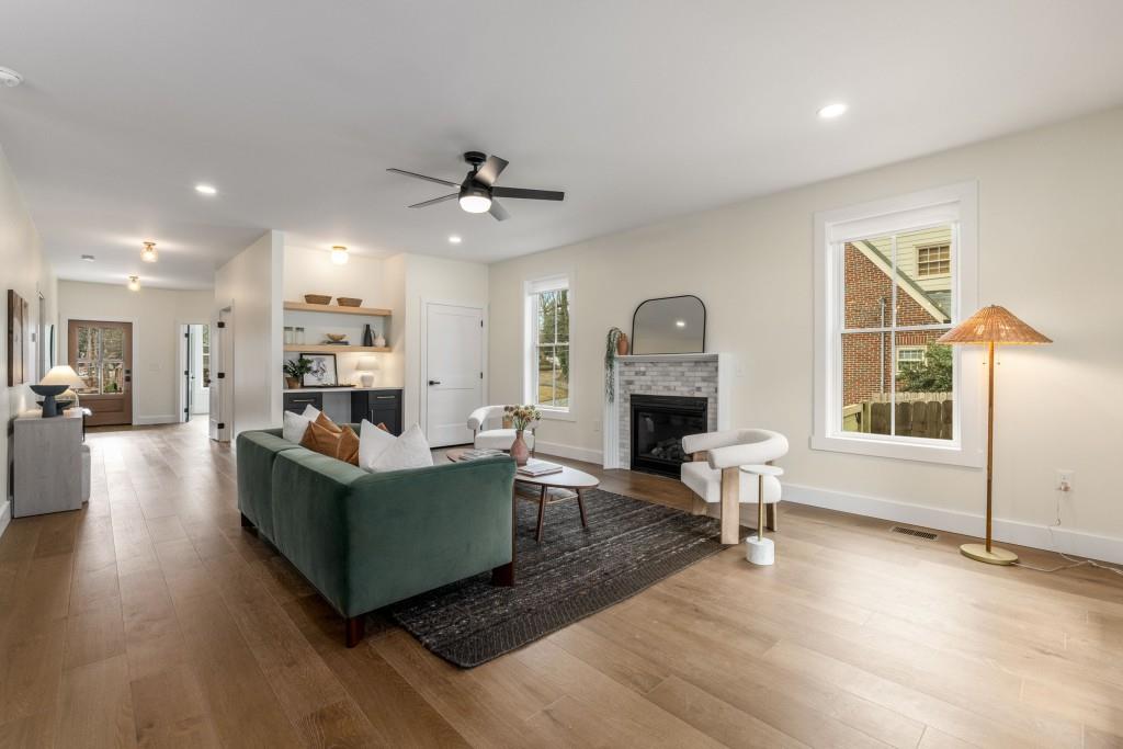2261 Venetian Drive