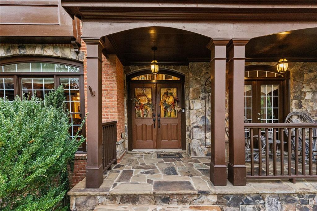 7010 Tree House Way Way