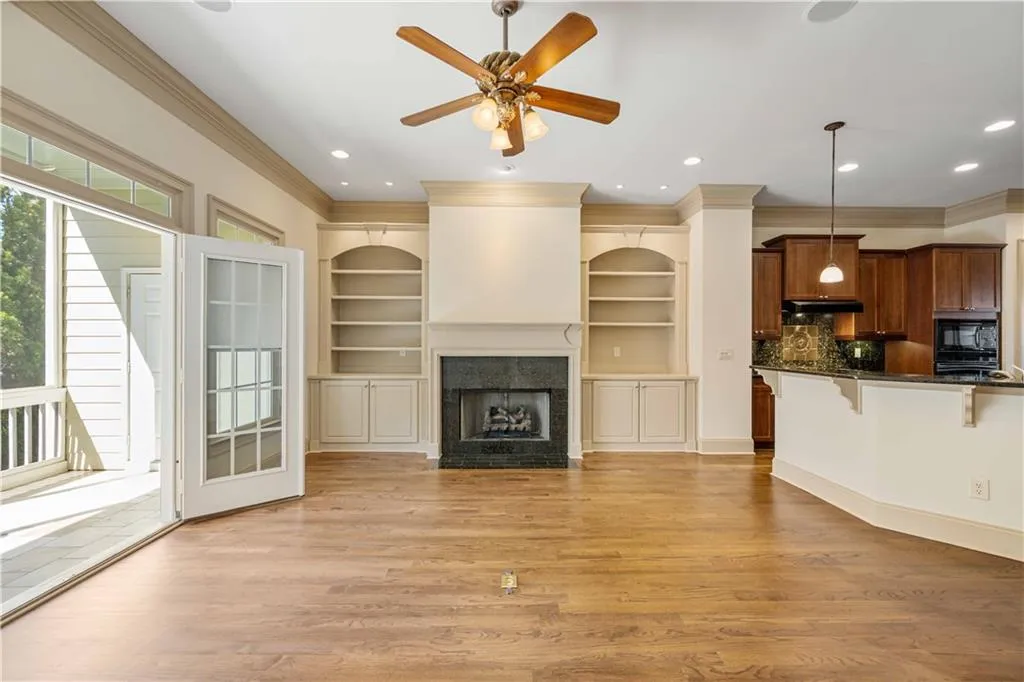 Atlanta, Georgia 30328, United States, 3 Bedrooms Bedrooms, ,4 BathroomsBathrooms,Residential,Active,90921