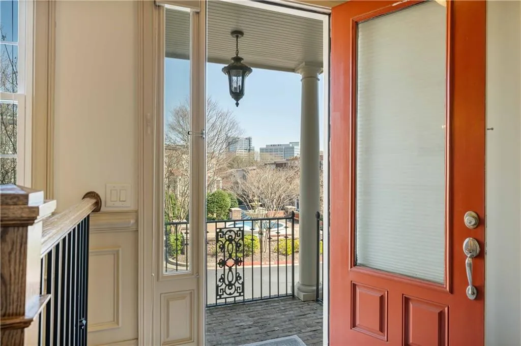 Atlanta, Georgia 30328, United States, 3 Bedrooms Bedrooms, ,4 BathroomsBathrooms,Residential,Active,90921