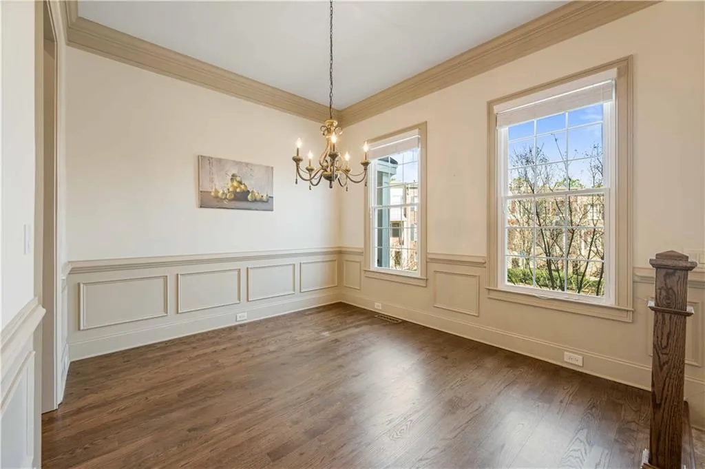 Atlanta, Georgia 30328, United States, 3 Bedrooms Bedrooms, ,4 BathroomsBathrooms,Residential,Active,90921