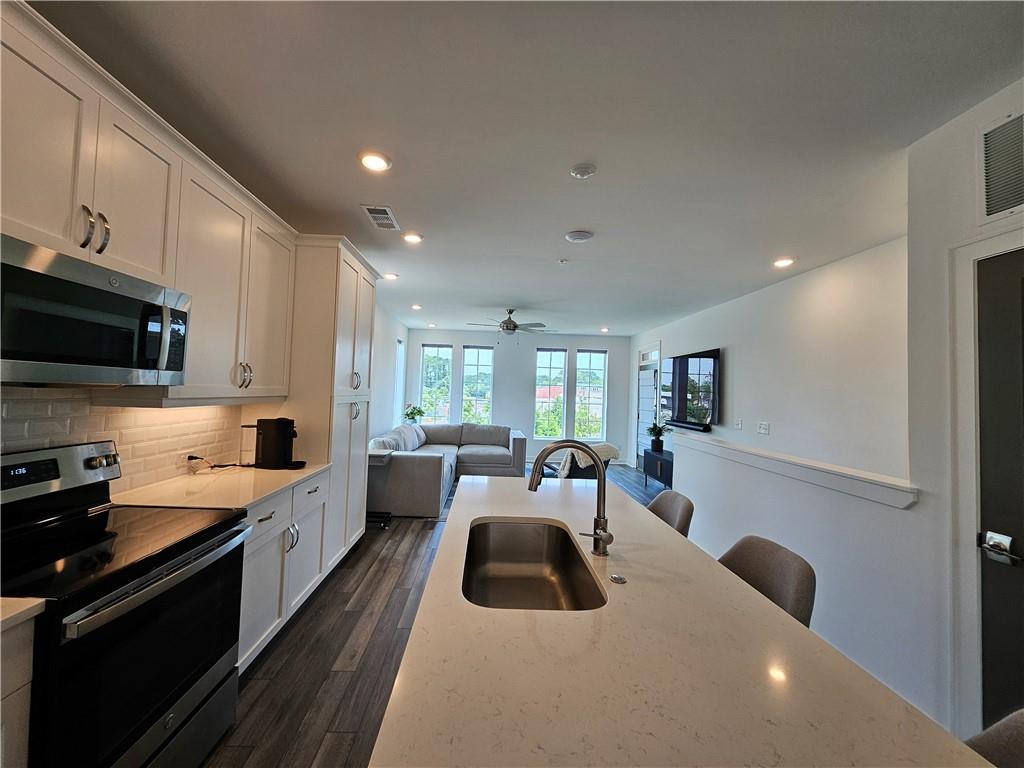 The Maxwell - Residential