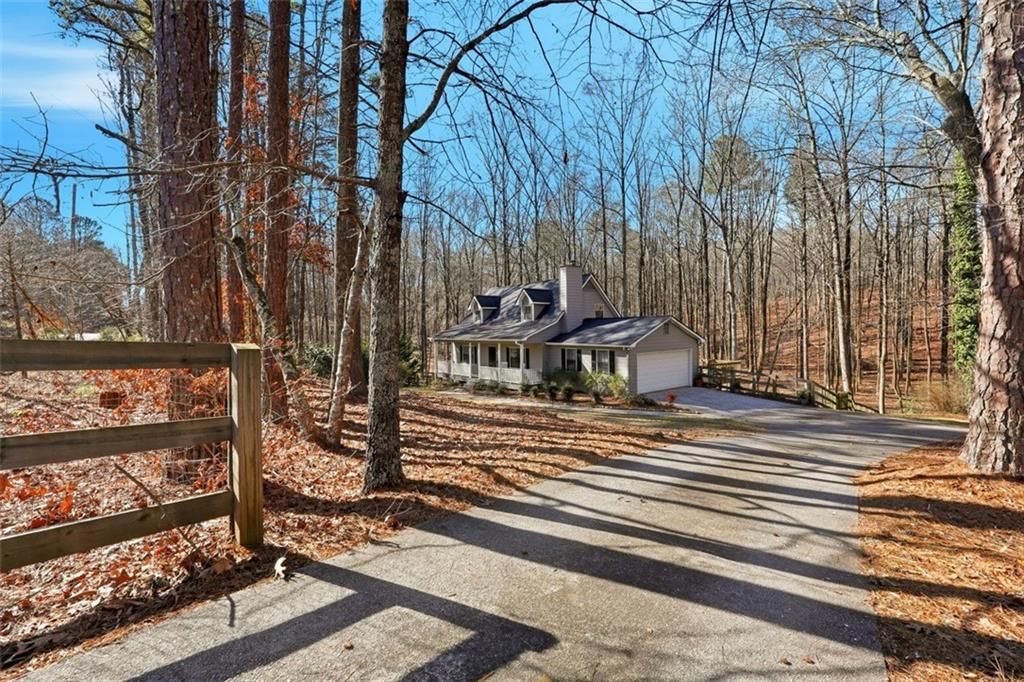 Photo of 126 Midway Road NW, Marietta, GA 30064 (MLS # 7706007)