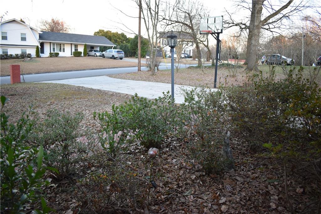 2479 Kingsland Drive