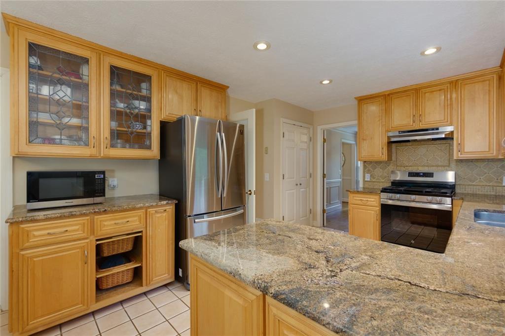 4142 Bellflower Court NE