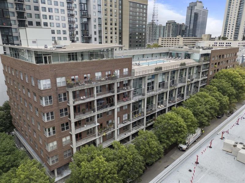 845 Spring Street 523