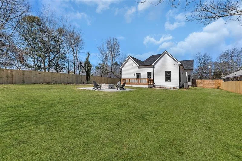 Atlanta, Georgia 30337, United States, 5 Bedrooms Bedrooms, ,4 BathroomsBathrooms,Residential,Active,105776