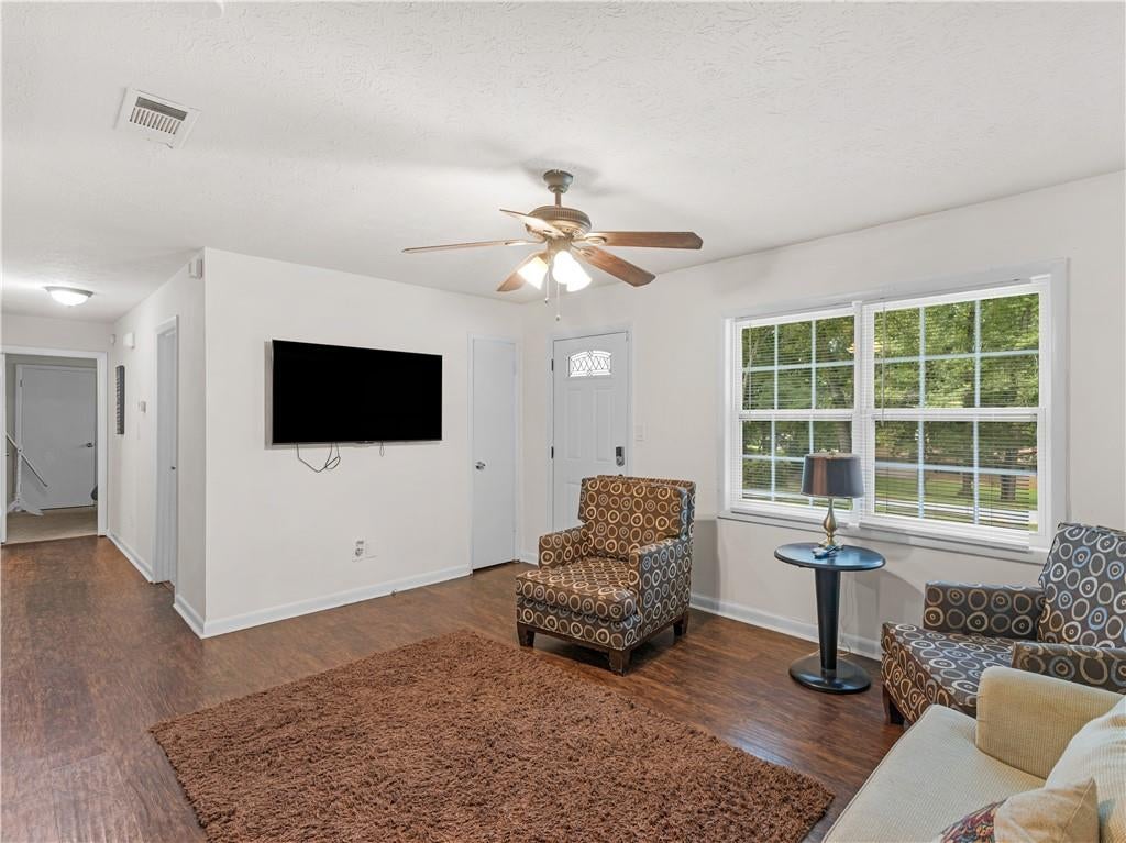 2027 Chestnut Log Drive