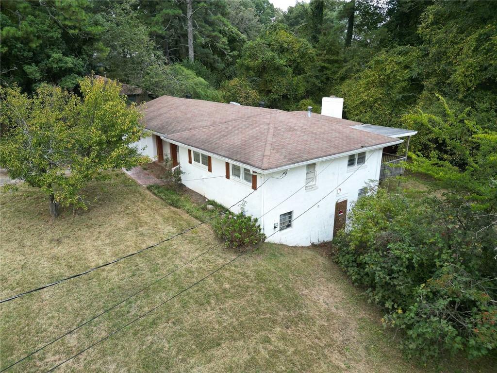 851 Lakeside Drive SW