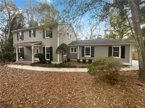 2824 Fontainebleau Drive Atlanta GA 30360